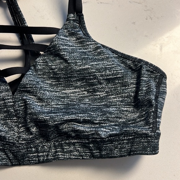 ☘️5/$15 Victoria secret sports bra - Picture 3 of 6